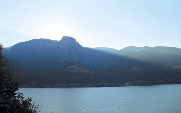 Сунце се двапут рађа над Лепенским вирoм